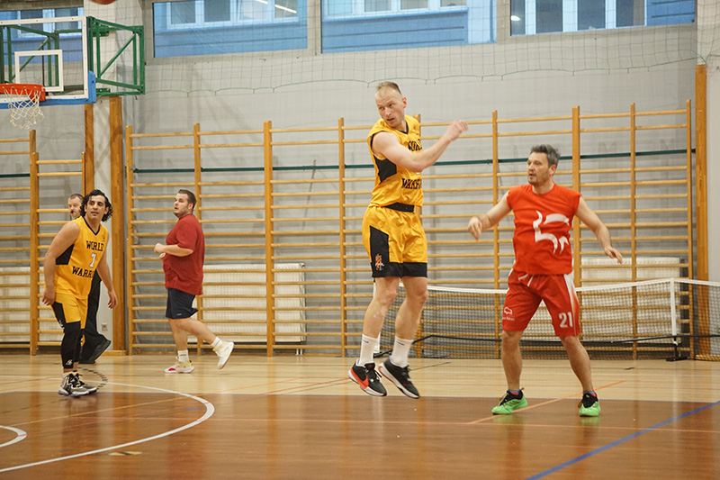 Kolejka 8